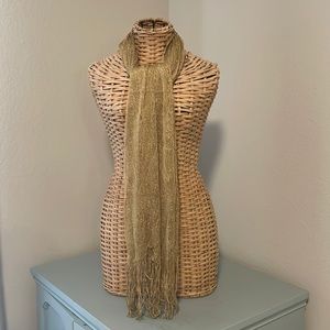 Open-weave vintage gold scarf, size 0/S.